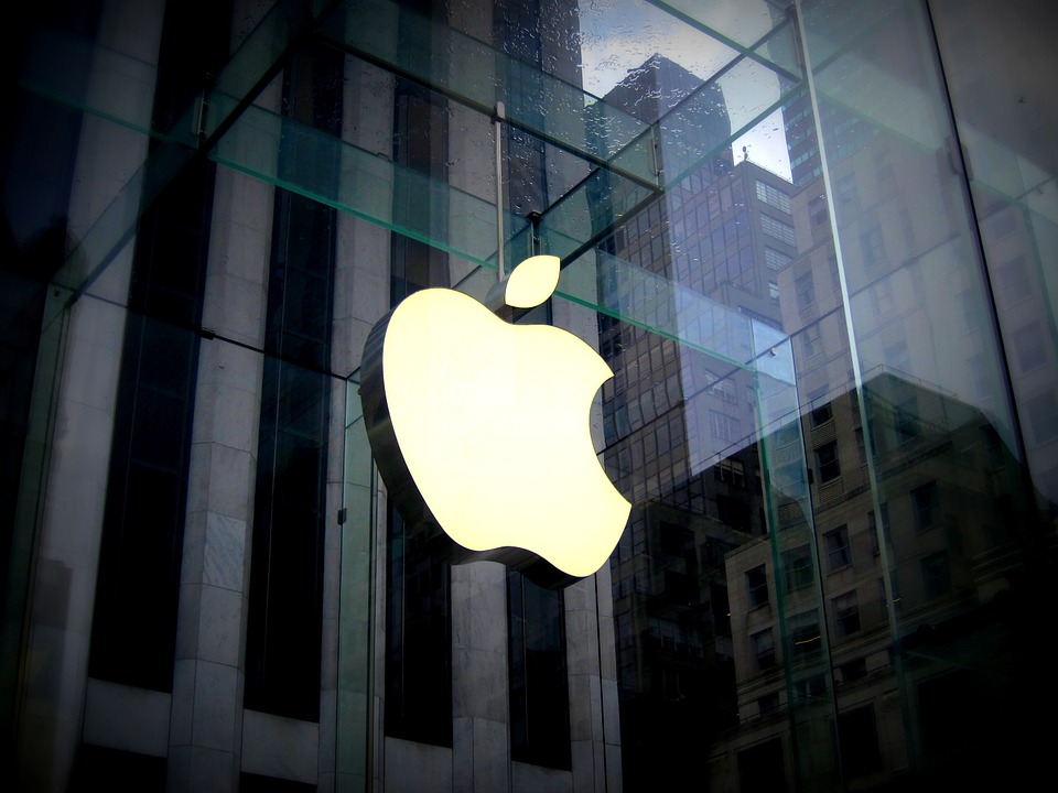 Acusan a China de infiltrarse en Apple y Amazon